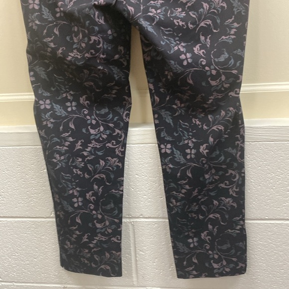Soft Surroundings women’s plus size 1X floral paisley print stretchy pants - Picture 6 of 6